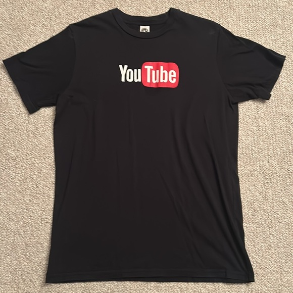 YouTube Logo Short Sleeve Black T-Shirt (Men’s Large) - Picture 5 of 7